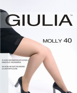 Giulia-XL-hosiery-1