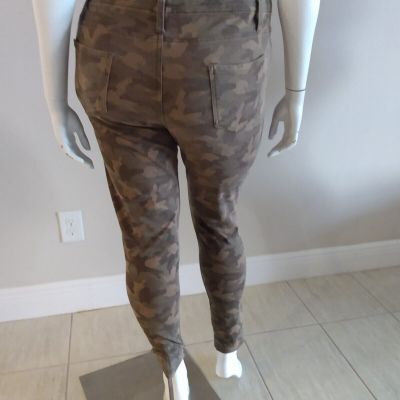 Faded Glory  Full Length Knit Jeggings Camouflage Women's Size XXL (20)