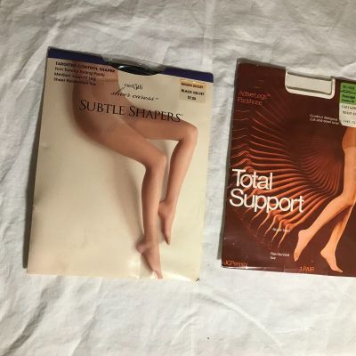 Vtg Pantyhose Lot of 2 Queen Short, Average NWT