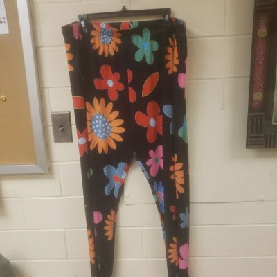 Womens Plus Size 4xl Floral Leggings. New With Tags