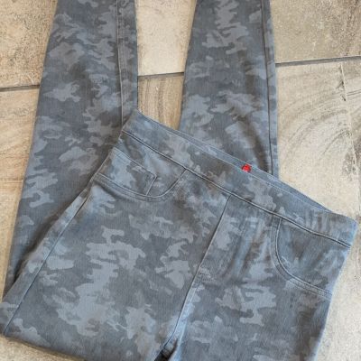 spanx women medium gray camouflage pull on legging pants I1