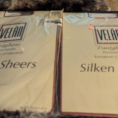 Velan Pantyhose Silken Sheers Control Top light support pantyhose (2) sealed new