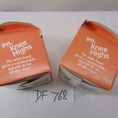 NIP Vintage L'eggs 2 pack sheer toe off Suntan knee highs Sealed Lot of 2 Packs