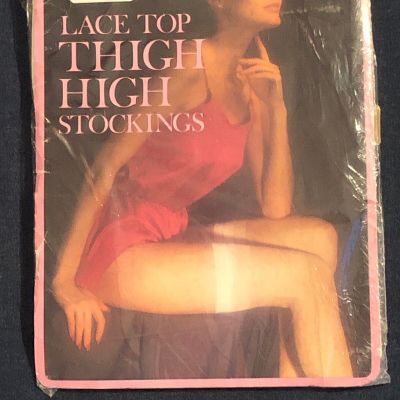 Vintage Lace Top Fashion Thigh Hi High Stockings Short White 4'11-5'2 USA Made