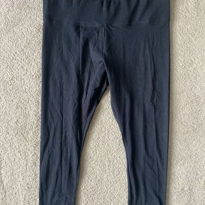 Women’s Old Navy Size 3X Leggings Cropped Black Stretch Comfort NWT