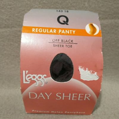 Vintage L'eggs Day Sheer Regular Pantyhose In Off Black  Q Up To  6' & 200 Lbs.