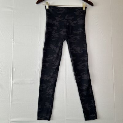 Spanx Leggings Black Camo Coated Shine Full Length Size M