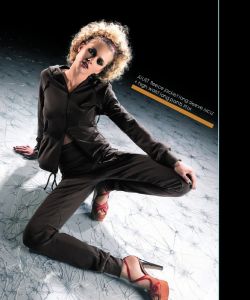 Oroblu-Bodywear-2011.12-43