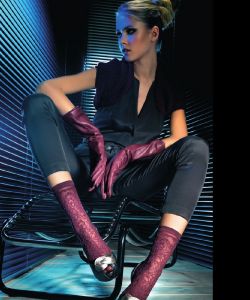 Oroblu-Legwear-FW-2011.12-22