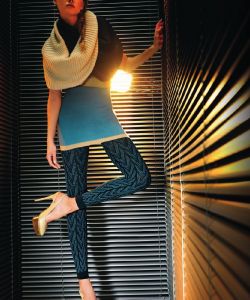 Oroblu-Legwear-FW-2011.12-32