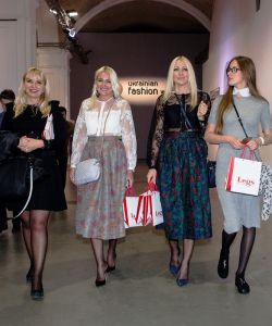 Legs-37th-Ukranian-Fashion-Week-26