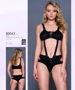 Music-Legs-Lingerie-Catalog-2019.20-223