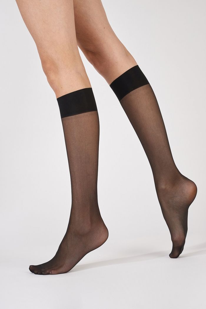 Aristoc Aristoc 15 Denier Ultimate Shine Knee Highs Black  Ultimate Collections2021 | Pantyhose Library