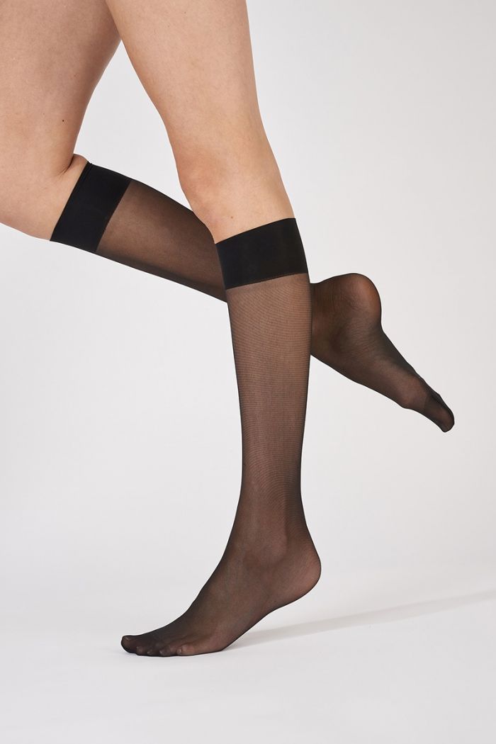 Aristoc Aristoc 15 Denier Ultimate Shine Knee Highs Black  Ultimate Collections2021 | Pantyhose Library