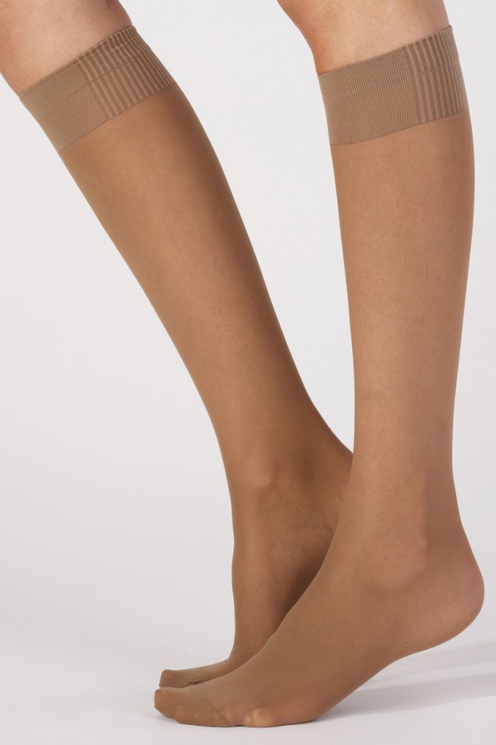 Aristoc Aristoc 15 Denier Ultimate Shine Knee Highs Nude  Ultimate Collections2021 | Pantyhose Library