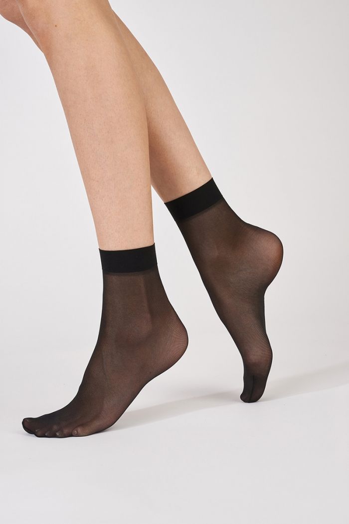 Aristoc Aristoc 15 Denier Ultimate Shine Ankle Highs Black  Ultimate Collections2021 | Pantyhose Library