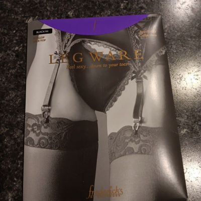 Fredericks of Hollywood Leg Ware Scalloped Lace Thigh High Stockings Black Sz M