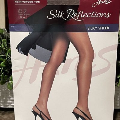 Hanes Silk Reflections Reinforced Toe Control Top Taupe AB 718 Pantyhose