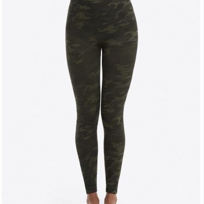 Spanx Size Look At Me Now Seamless Leggings Womens  High Rise Green Camo 1X