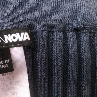 Fashion Nova Women’s Size Large Cobalt Blue Ribbed Knit Leggings flaw