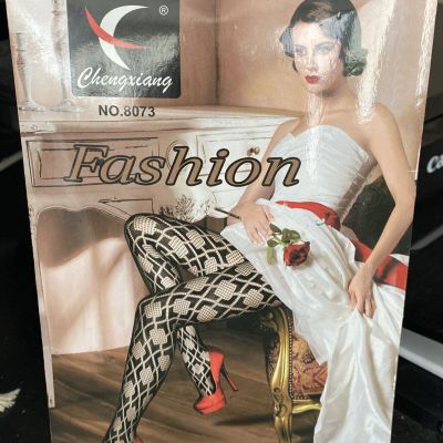Women’s Chengxiang Fashion Black Diamond Pattern Fishnet Stockings OSFM ONE SIZE