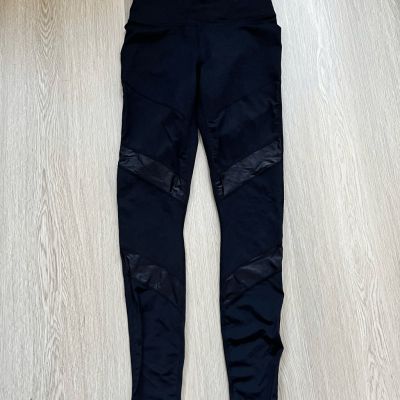 Fabletics Powerhold Leggings Women's XS Black Workout Exercise Pants