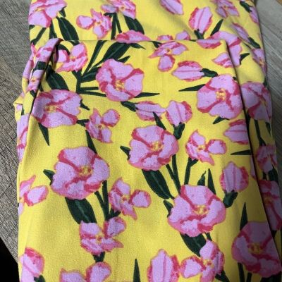 LULAROE YELLOW AND PINK FLORAL LEGGINGS SIZE TC2 *preowned*