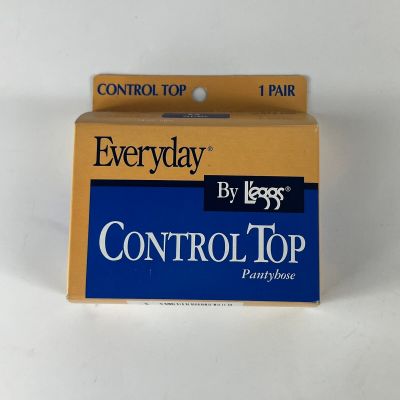 Vintage L'eggs Nylons Pantyhose Nude Control Top Size B Socks NOS Sheer Toe 1997