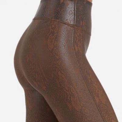 Perfect SPANX Faux Leather Brown Snake ???? Skin LEGGINGS-20265R-Size XL-28” Waist