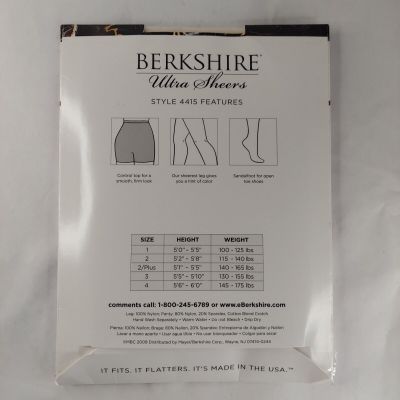 Berkshire Ultra Sheers Pantyhose Size 4 Ivory Control Top Vintage Made USA New