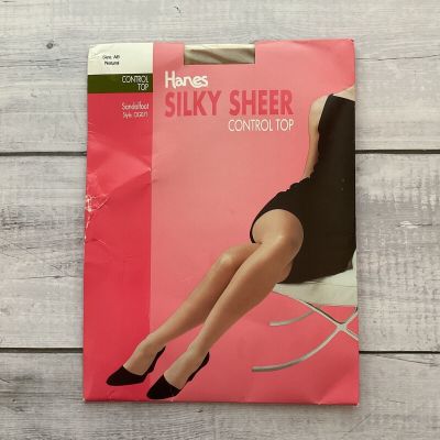 Hanes Silky Sheer Pantyhose Control Top Women’s Size AB Natural Sandalfoot OG071
