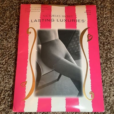 Victoria's Secret lasting luxuries pantyhose, color sand, size: M