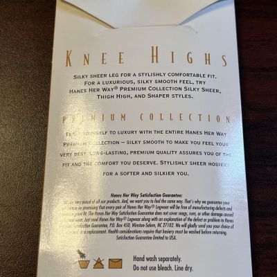 Hanes Her Way Knee Highs Premium Collection Satin Beige