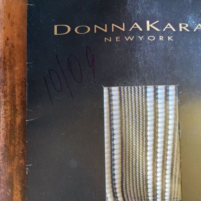Donna Karan New York Made in Italy Tights NWT  Black Size small/medium  Stripe