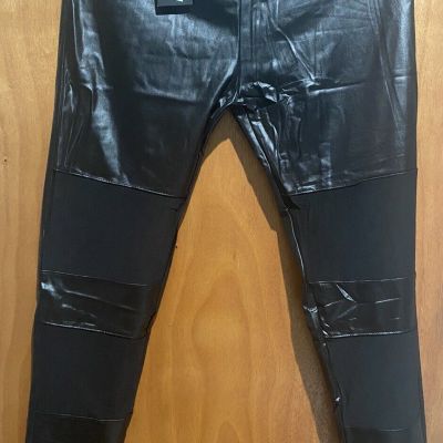 NEILIXIL lady leather type pants with transparency on both legs shiny black XL