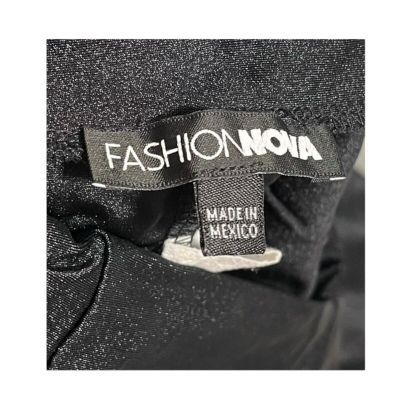 Fashion Nova Black High Waist Silky/Shiny Leggings Size Medium
