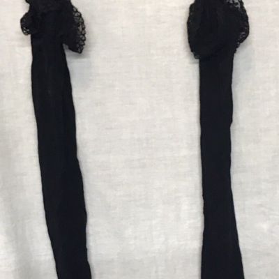 Dreamgirl Women’s Plus-Size Black Sheer Lace Garter Belt Stockings Set-One Size