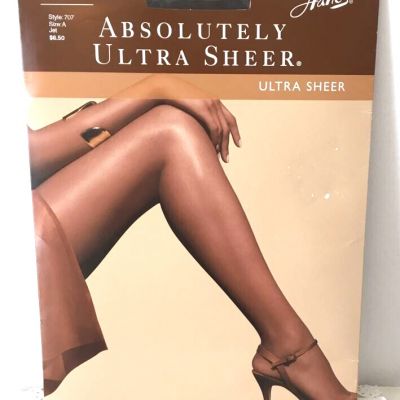 Hanes Control Top Sandalfoot Absolutely Ultra Sheer Size A Jet Pantyhose 707