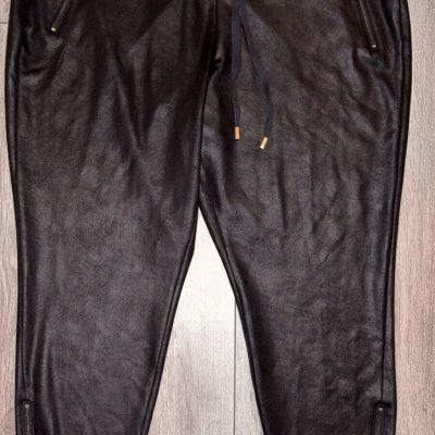 Lane Bryant Women’s Black Leggings Size 26/28 Faux Leather Zipper Accents EUC