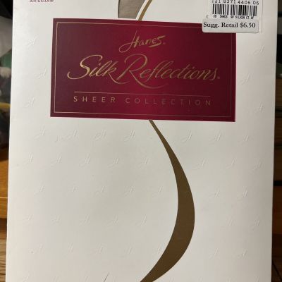 Hanes Silk Reflections Sheer Collection Control Top Sandalfoot Sandstone CD