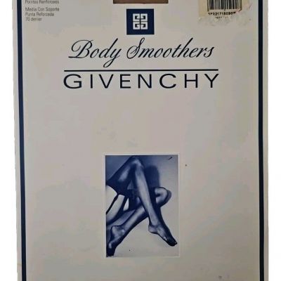Givenchy Thigh High Beige Body Smoothers Stockings size D  NWT #502