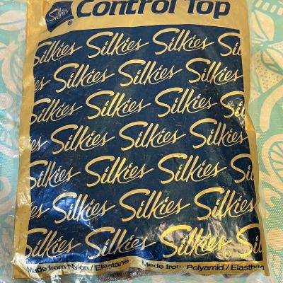 Silkies control top pantyhose medium taupe 070205