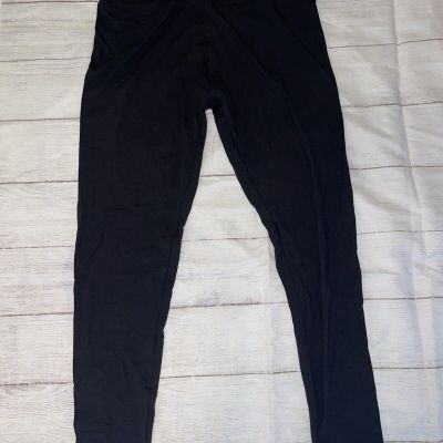 Womens One Size Plus Size Black Leggings NWT Satina