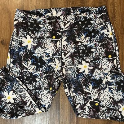 Pro Player Cropped Multi-Color Animal Print With  Flowers Womens Plus Size 3X