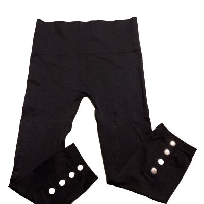 Renuar Size S/M Black Capri Legging Style #R1453 93perc Nylon 7perc Spandex