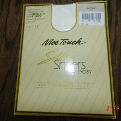NICE TOUCH SILKEN SHEERS PANTYHOSE SIZE AVERAGE white control top