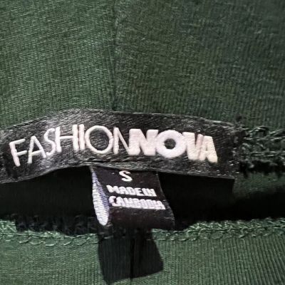 Fashion Nova Women’s Size S Solid Green Bellbottom/Flared Casual Leggings