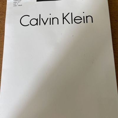 Calvin Klein Pantyhose Ultra Sheer Control Top Style 677 Black Size 2 NWT