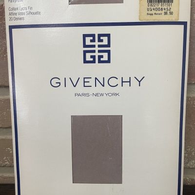 GIVENCHY REF 264 FRENCH LYCRA SHEER PANTYHOSE  FAWN SIZE  D
