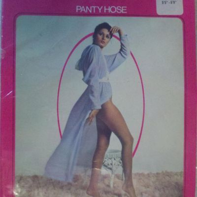 4 pair of Panty Hose - Nude - Nylon - Size 2 (5'5